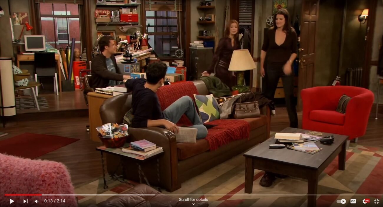 Top 5 Best Sitcoms Ever - Centered Around a Couch. How I Met Your Mother Couch